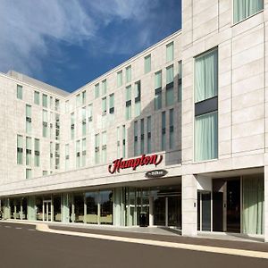 Hampton By Hilton London Stansted Airport Hotell Stansted Mountfitchet Exterior photo