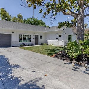 Lux Pool Oasis, 3Br,Chic Kitchen Villa Concord Exterior photo