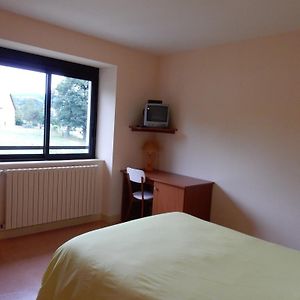 Le Gardy Hotell Arques  Room photo