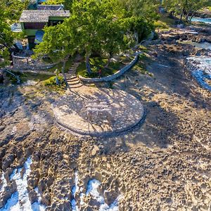 Strawberry Fields Together Hotell Robins Bay Exterior photo