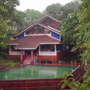 Mae Terra - 4Bhk Villa With Infinity Pool On Chorao Island Gamle Goa Exterior photo