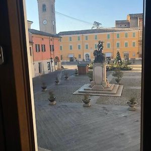 Palazzo Piazza Centrale Bagnacavallo Exterior photo