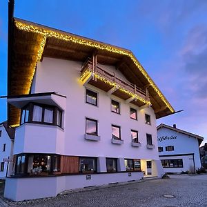 Hotel Weissbraeu Oberhaching Exterior photo