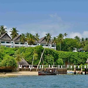 Mnarani Beach Club Hotell Kilifi Exterior photo