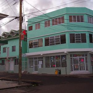 Aaron'S House Leilighet Castries Exterior photo