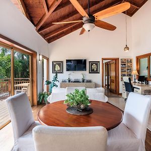 Newly Added Beautiful Villa At Puerto Bahia - Breakfast Included Samana Exterior photo
