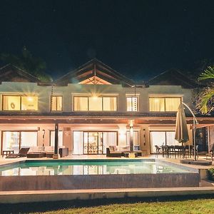 Luxurious Villa At Puerto Bahia With Great Views Samana Exterior photo