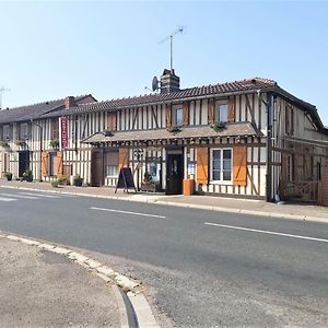 La Petite Auberge Hotell Chatelraould-Saint-Louvent Exterior photo