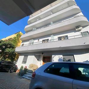 Ajsi Apartments Durrës Exterior photo