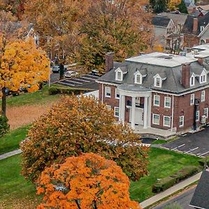 The Grandeur Estate Hotell Greensburg Exterior photo