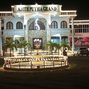 Ajith Putha Grand Hotell Madampe  Exterior photo