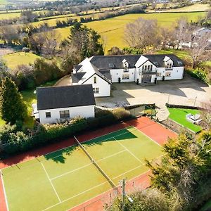 Winton Grove - For Outdoor And Tennis Enthusiasts Leilighet Kilmacanoge Exterior photo