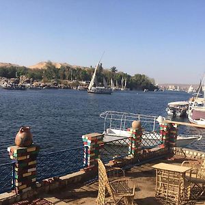 Amir Nile Guest House Aswan Exterior photo