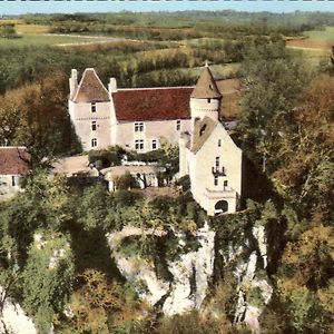 Montenaut Bed & Breakfast Angles-sur-lʼAnglin Exterior photo