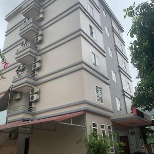 Khach San Phuong Thuy Hotell Yen Bai Exterior photo