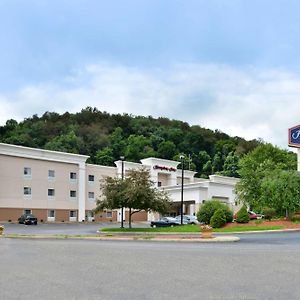 Wingate By Wyndham Steubenville Exterior photo