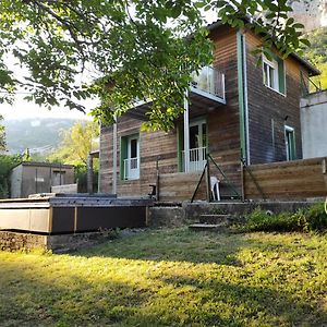 Maison Au Bord De L'Eau Avec Jacuzzi Villa Millau Exterior photo