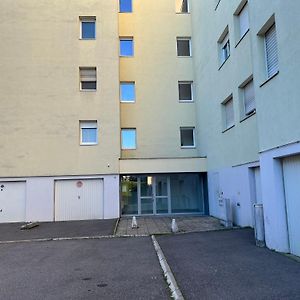 Vue Sur Jardin Parking Ascenseur Un-Sejour-A-Part Leilighet Metz Exterior photo