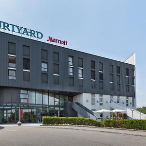 Courtyard By Marriott Basel Hotell Pratteln Exterior photo