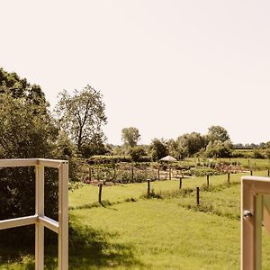 Boutiquehotel & Tiny Houses Plek17 Milsbeek Exterior photo