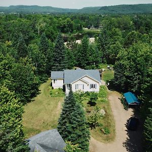 Le Chalet Jaune Sur La Mastigouche Leilighet Mandeville Exterior photo