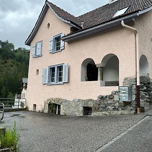 Wunderschoene Ferienwohnung In Den Bergen Tiefencastel Exterior photo