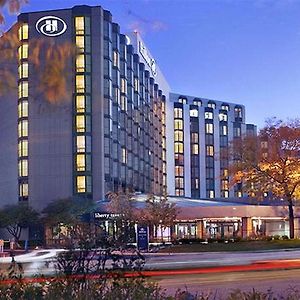 Hilton Rosemont Chicago O'Hare Hotell Exterior photo