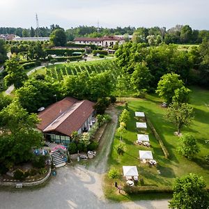 Agriturismo Parco Campofelice Bed & Breakfast Lombardore Exterior photo