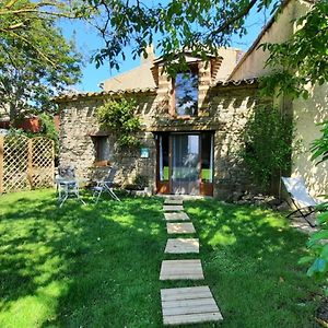 La Petite Maison Dans La Prairie Villa Cassaignes Exterior photo