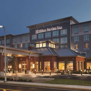 Hilton Garden Inn Boston Logan Airport Exterior photo