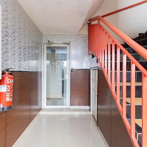 Alfa Guesthouse Serpong Mitra Reddoorz Tangerang Exterior photo