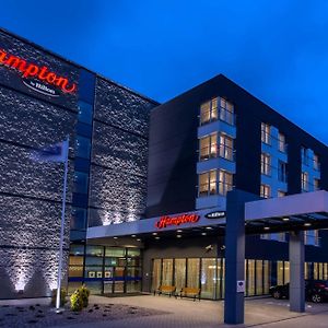 Hampton by Hilton Gdansk Airport Hotell Exterior photo