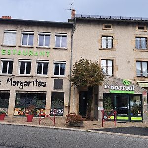 Le Barriol Hotell Saint-Julien-Chapteuil Exterior photo