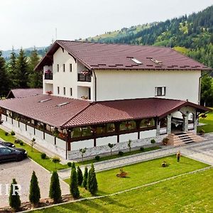 Pensiunea Teomir Hotell Pojorîta Exterior photo