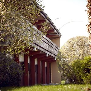 Kyriad Chalons-En-Champagne - Saint-Martin Hotell Exterior photo