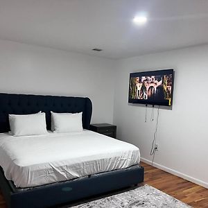 Exquisite 3 Kings Bed Near Newark Ewr/Nyc Downtown Leilighet Exterior photo