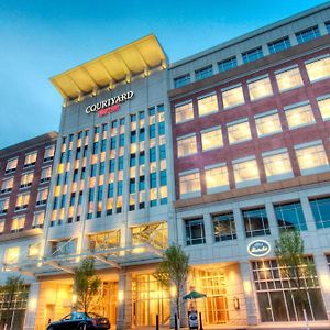 Courtyard By Marriott Greenville Downtown Exterior photo