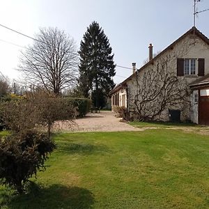 Belle Maison De Campagne Confortable 17 Couchages Leilighet La Bazoche-Gouet Exterior photo