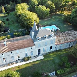 Domaine Du Grand Ormeau Bed & Breakfast Semillac Exterior photo