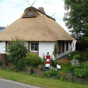 Ferienhaus In Kronprinzenkoog Mit Grill, Garten Und Terrasse Exterior photo