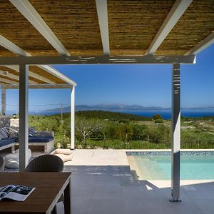 Villa Ariste With Stunning Views Near Fiscardo Katsaráta Exterior photo