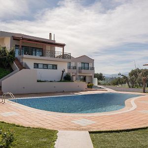 Olive Grove Maisonettes And Apts. Leilighet Iraklio Exterior photo