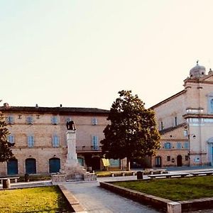 La Casa Dell'Angelo Leilighet Servigliano Exterior photo