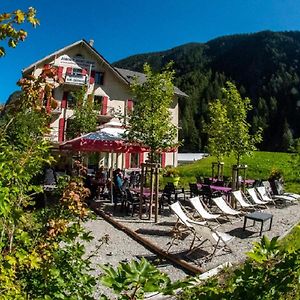 Auberge Du Mont Blanc Hotell Trient Exterior photo