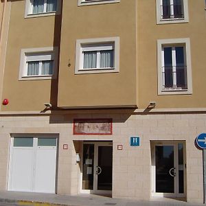 Hostal El Estudio Hotell Almansa Exterior photo