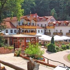 Schlosshotel Landstuhl Exterior photo