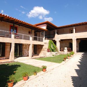 1720 Quinta Da Cancela - Winery & Farmhouse Hotell Guimarães Exterior photo