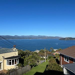 Sea Views From Sunny House Leilighet Wellington Exterior photo