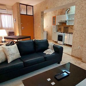 Moody & Cozy 1Br In City Center Leilighet Luanda Exterior photo