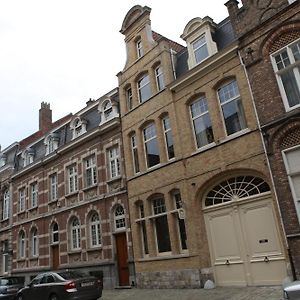 La Porte Cochere Hotell Ieper Exterior photo